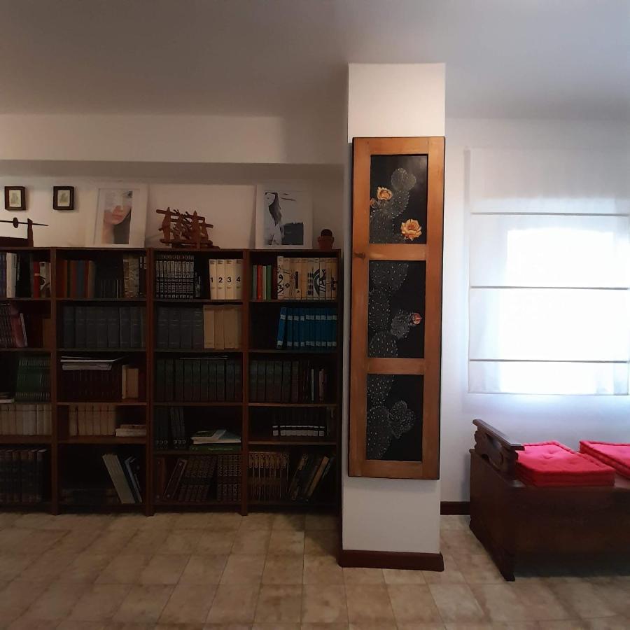 Invit Arti B&B Capoterra Zewnętrze zdjęcie