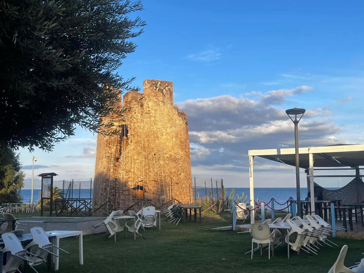 Invit Arti B&B Capoterra Zewnętrze zdjęcie